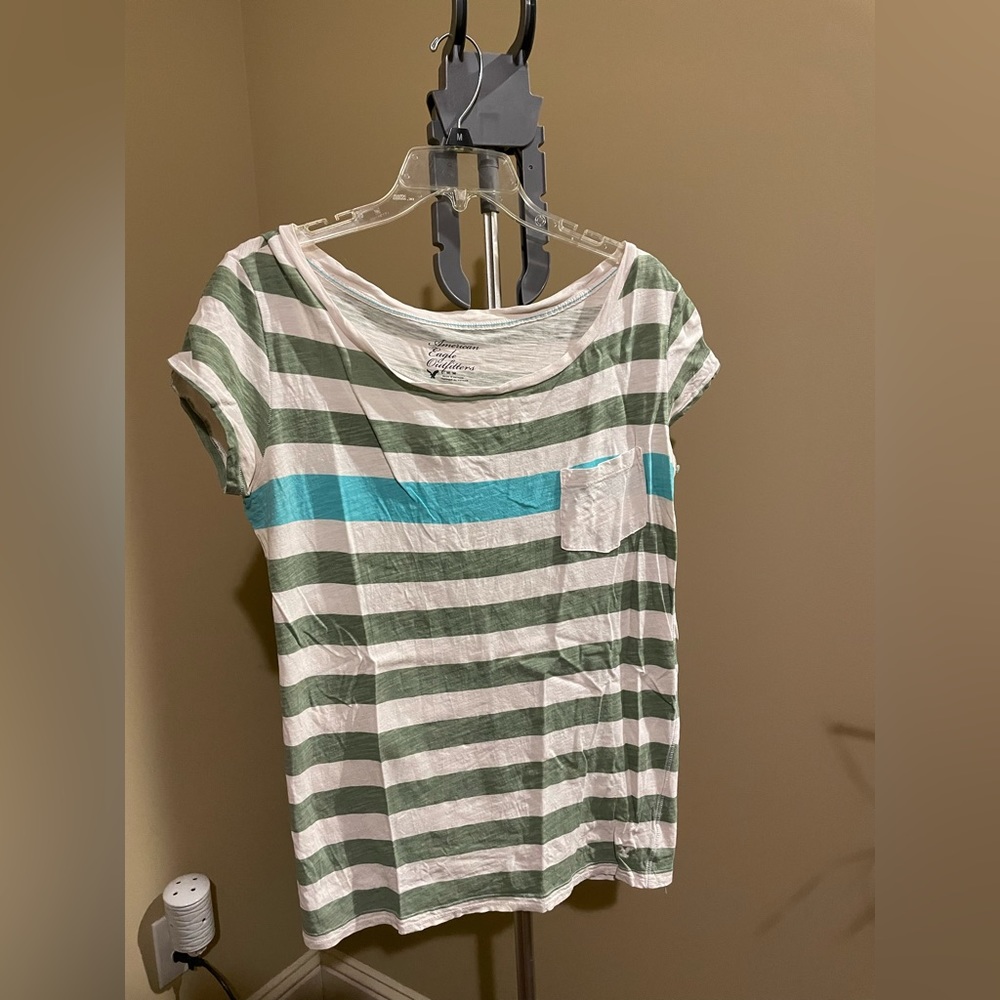 American Eagle short sleeve tee striped. Size medium.